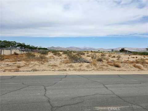 500 Locust Avenue, Lucerne Valley, CA 92356