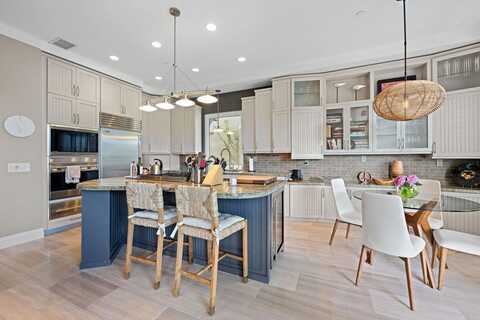 834 S Cedros, Solana Beach, CA 92075