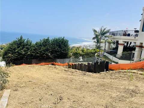 7530 Hillside Drive, La Jolla, CA 92037