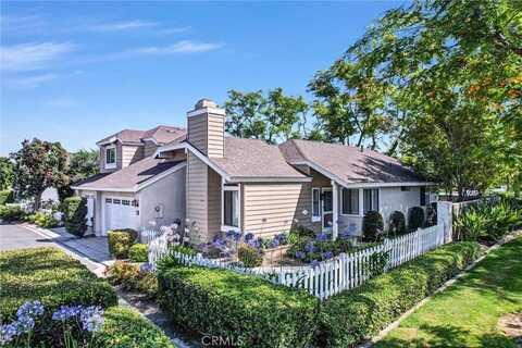 17 Gladstone, Irvine, CA 92606