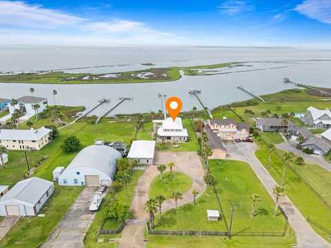 172 Front Street, Rockport, TX 78382