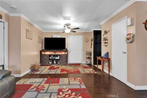 22838 Bear Valley Road, Apple Valley, CA 92308