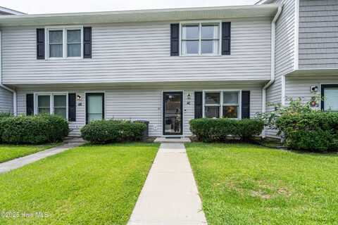 4 Port West Court, Swansboro, NC 28584