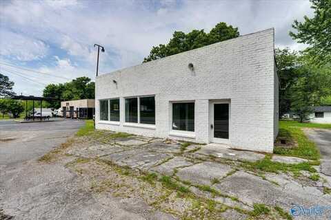 125 W Indiana Avenue, Whitwell, TN 37397