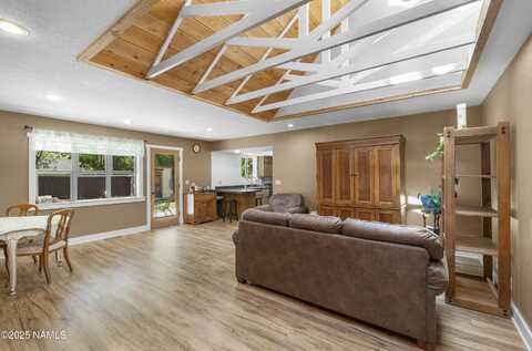 2615 N Fremont Boulevard, Flagstaff, AZ 86001