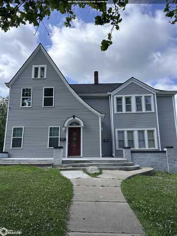 702 E Coolbaugh Street, Red Oak, IA 51566