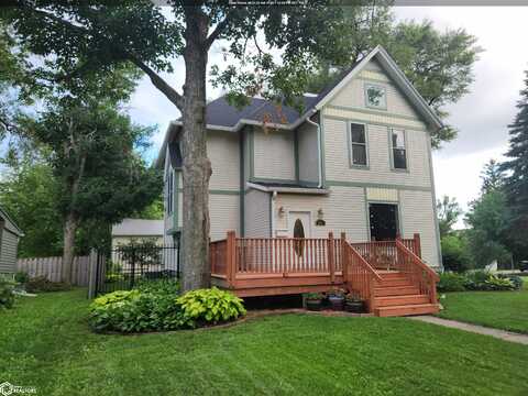 1204 3rd Avenue, Grinnell, IA 50112