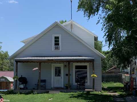 609 N Maple Street, Creston, IA 50801