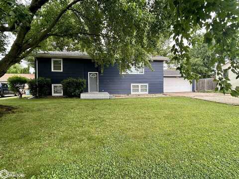 304 Roy El Court, Wapello, IA 52653