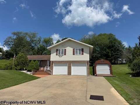 125 Daisy Street, Kingwood, WV 26537