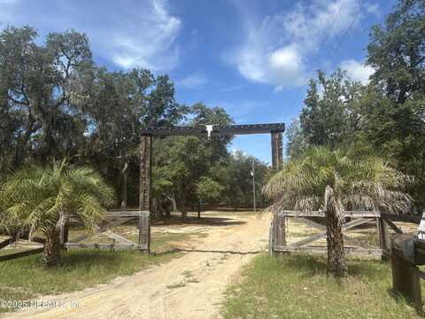 5270 ALMOND Court, Keystone Heights, FL 32656