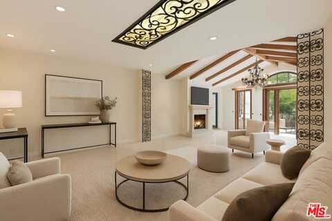 15401 Brownwood Pl, Los Angeles, CA 90077