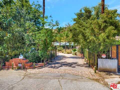 9231 Ledge Ave, Sun Valley, CA 91352