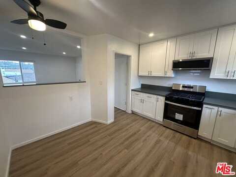 2530 Carmona Ave, Los Angeles, CA 90016