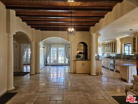 424 N Arden Blvd, Los Angeles, CA 90004