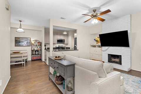 1881 Bering Drive, Houston, TX 77057