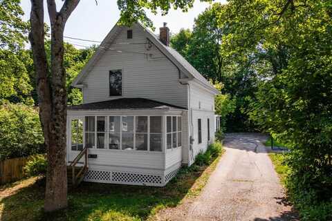 11 Kossuth Street, Bangor, ME 04401