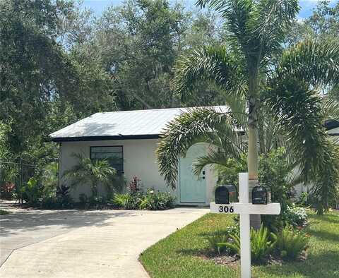 306 19th St. East, Bradenton, FL 34208