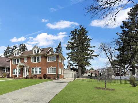 1402 West Lincoln Boulevard, Freeport, IL 61032