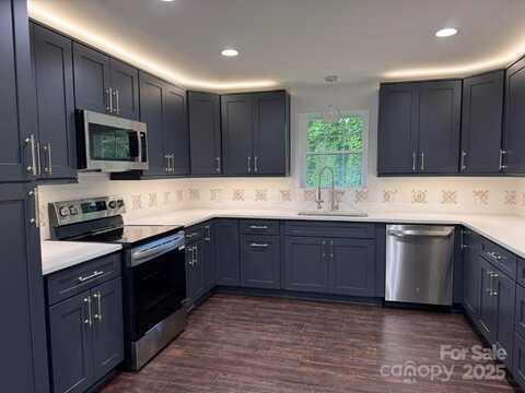 191 Harmony Grove Road, Nebo, NC 28761
