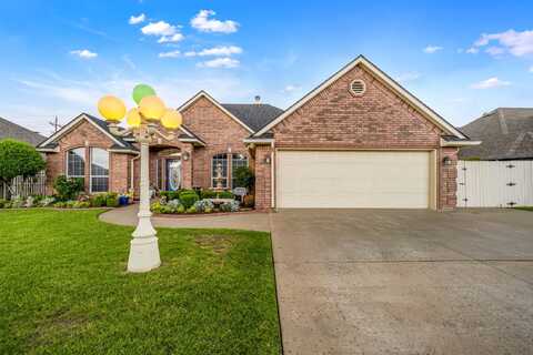 1210 NW Norwick Ave, Lawton, OK 73505