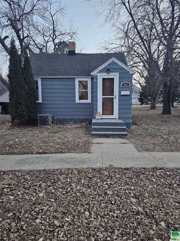 541 E Maple Dr., Hartley, IA 51346