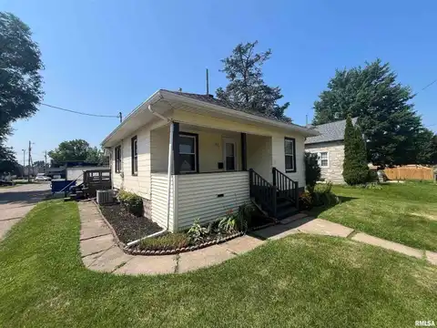 1821 West High Street, Davenport, IA 52804