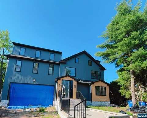 302 Clinton Avenue, Tenafly, NJ 07670