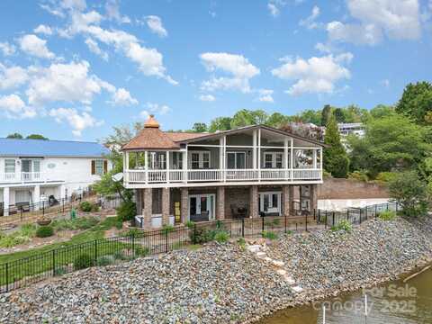 216 Grand View Drive, New London, NC 28127