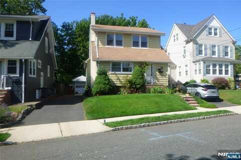 54 Sunnyside Avenue, Dumont, NJ 07628
