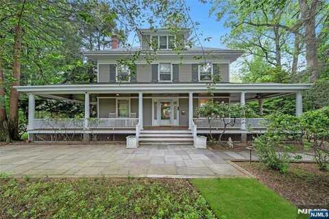 271 County Road, Demarest, NJ 07627