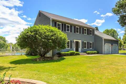 38 Naticook Avenue, Litchfield, NH 03052