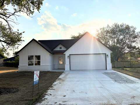 104 Zachary Drive, Grove, OK 74344
