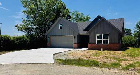 102 Zachary Drive, Grove, OK 74344