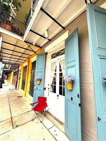 1133 ROYAL Street, New Orleans, LA 70116