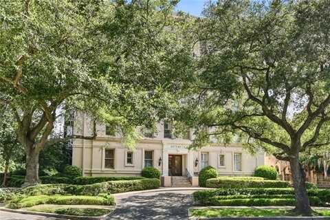 5421 ST. CHARLES Avenue, New Orleans, LA 70115