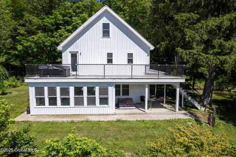 788 White Mills Road, Chatham, NY 12184