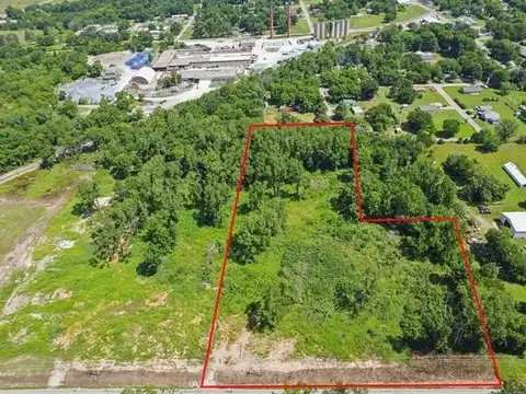 W 20th Street, Okmulgee, OK 74447