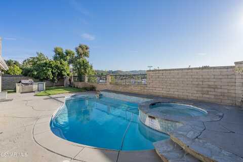 4175 Shady Point Drive, Moorpark, CA 93021