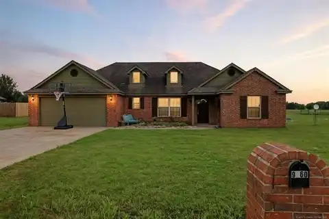 9860 Tall Pine Lane, Claremore, OK 74017