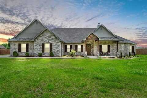 795 Blue Bird Lane, Pryor, OK 74361