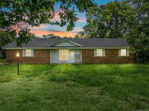 19831 S Lewis Avenue, Mounds, OK 74047