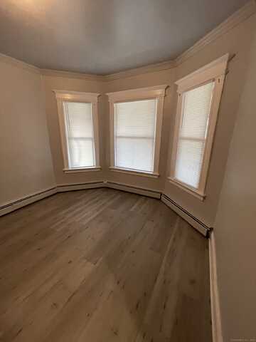 424 Edgewood Street, Hartford, CT 06112