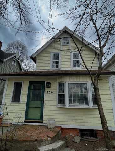 134 Greenwich Avenue, New Haven, CT 06519