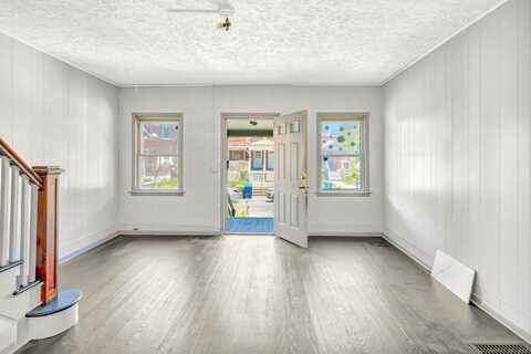 84 Ives Street, Waterbury, CT 06704