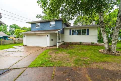 311 OAKWOOD CIRCLE, Wausau, WI 54403