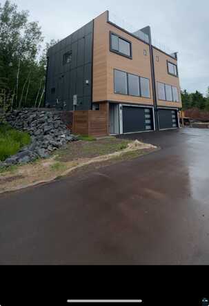 3733 London Rd, Duluth, MN 55804
