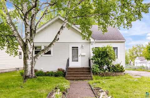 406 W Faribault St, Duluth, MN 55803