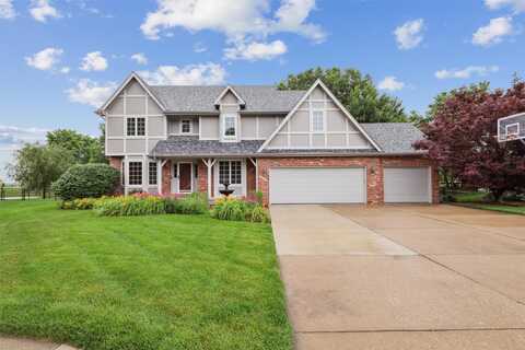 6825 Ceres Circle, Johnston, IA 50131