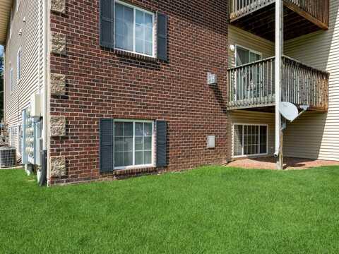 5908 Sutton Place unit: 1, Urbandale, IA 50322